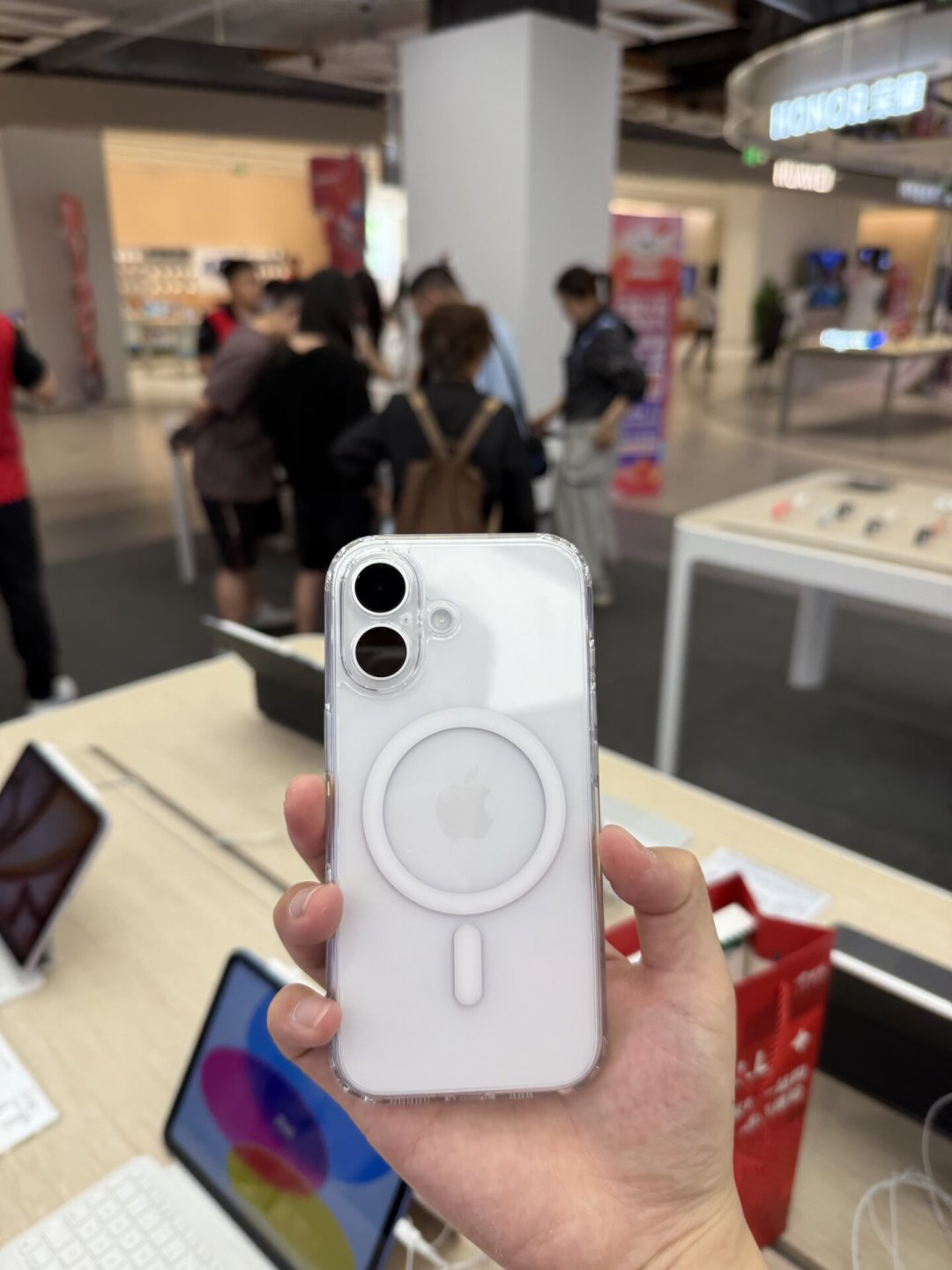 iPhone 17 涨价倒计时:名义涨600元只是明账,国补掉档后实际多花上千元