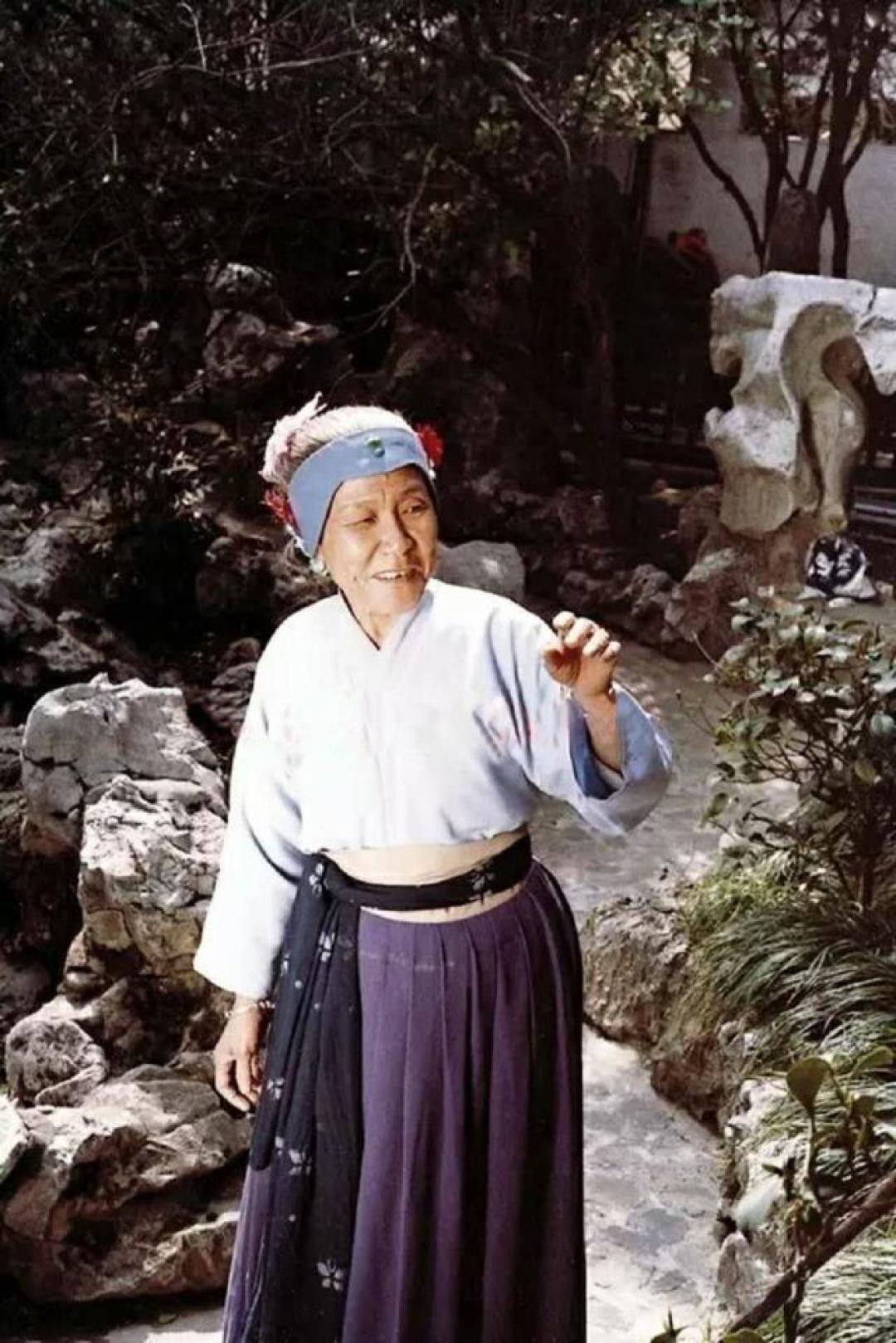 “刘姥姥”去陪板儿了:87版红楼梦40周年聚首还剩一年,能来的人又少了一位