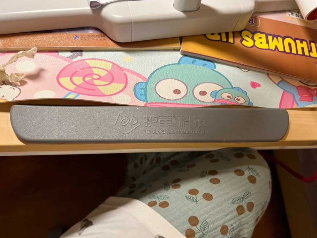 护童学习桌没坏,是孩子升级了:开学前3处免费改造+椅子自查,再决定换不换