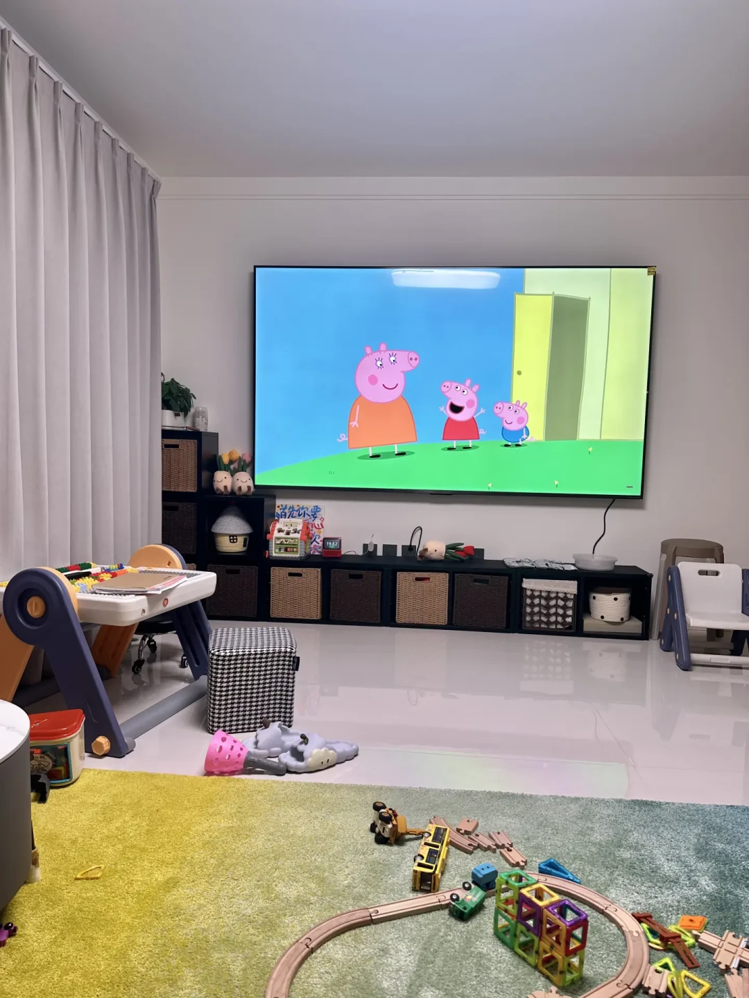 818被反复问到的Vidda发现X Mini:墨晶屏抗反光属实,但只在一个版本上,另有5处小字下单前要看