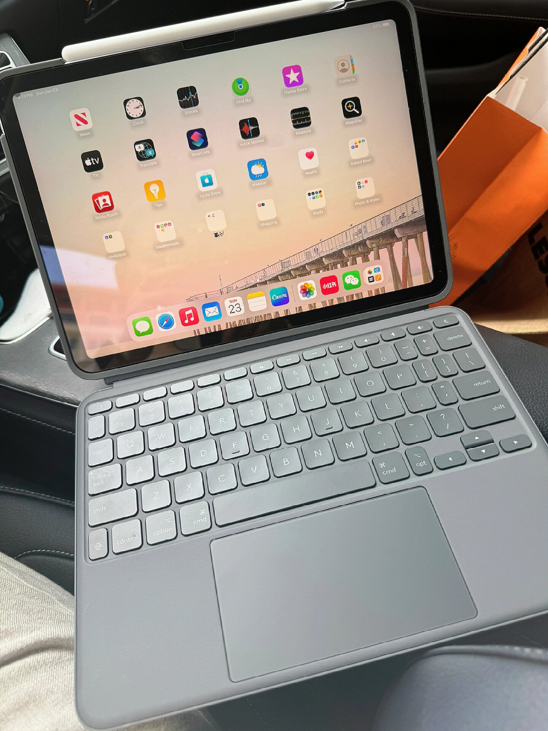 妙控2400、Combo Touch 1400、二手挂450:翻完50多条上手和吐槽帖,开学季给iPad配键盘这笔钱怎么花说清楚了