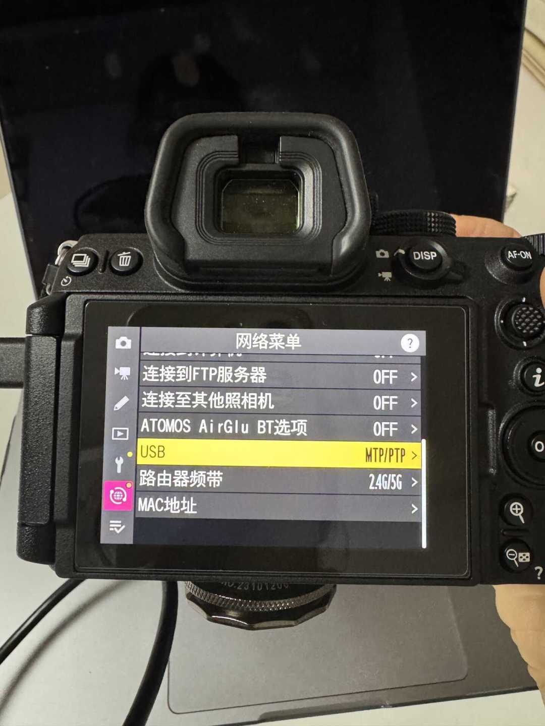 尼康用户不用忍SnapBridge了:一个月冒出4款传图工具,按机型对号入座