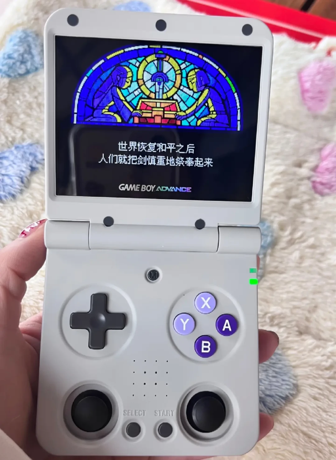翻盖复古掌机集体上桌:从168元到3700元,有的开合148次就裂了,付款前先搞懂「翻盖」的三笔结构账