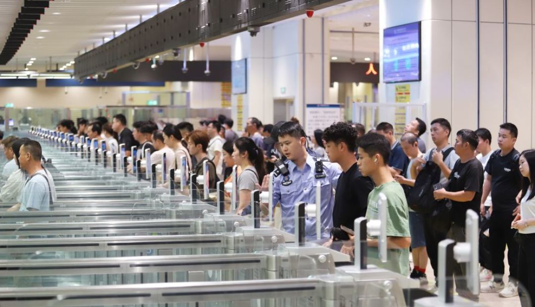 9·15出入境新规施行,正赶上国庆出境潮: