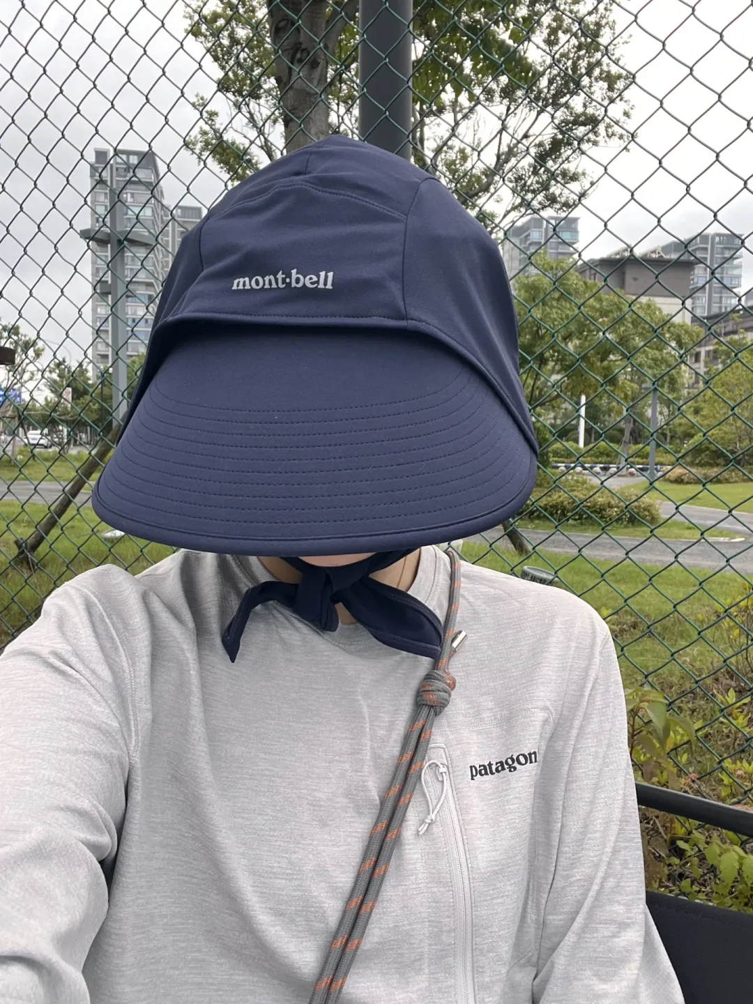 montbell的“鸡蛋帽”从打折货架走到全国一帽难求：代购350+排单到10月，8月还剩3条入手路