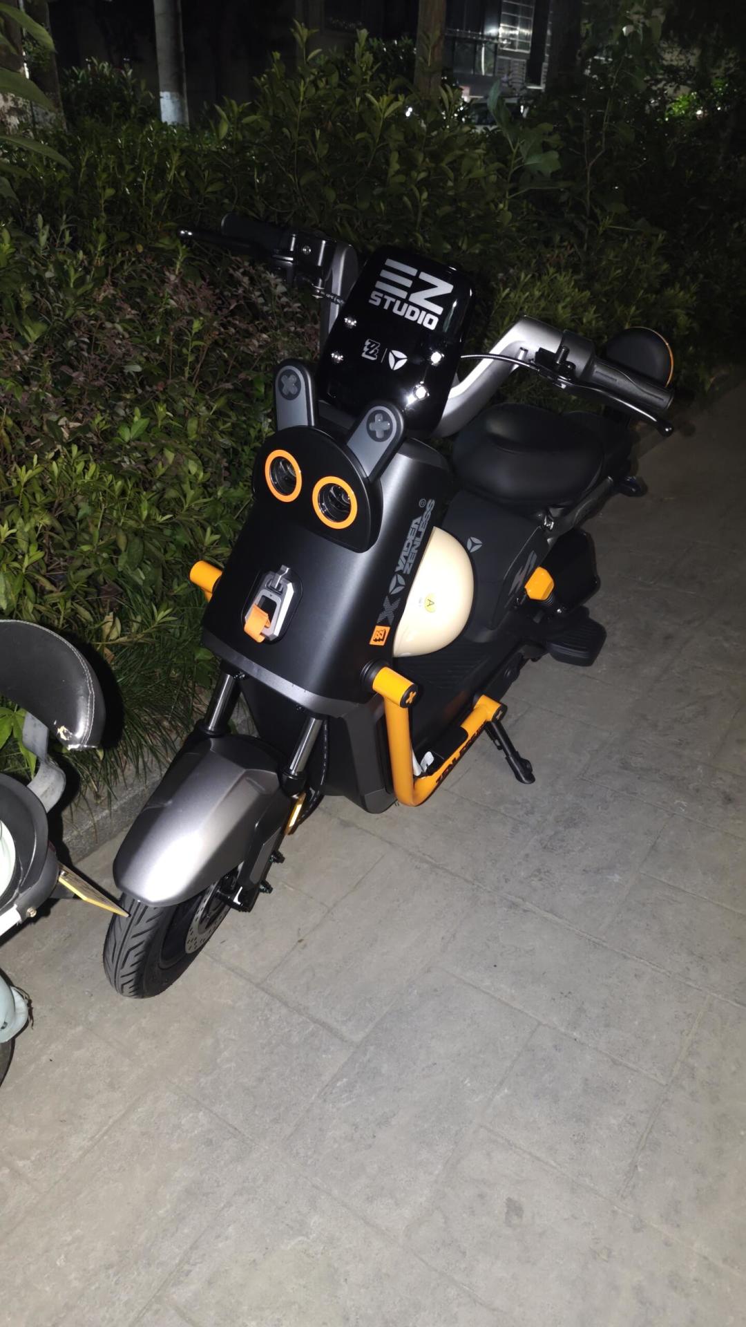 雅迪×绝区零联名车4199元起:翻过车、道过歉,首批车主骑了20天,到底值不值?
