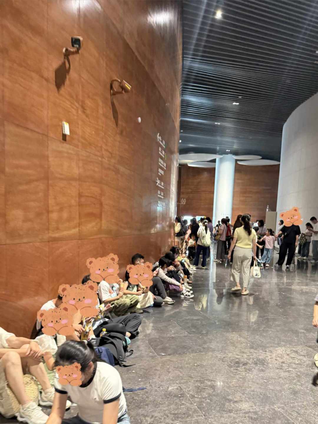 深圳自然博物馆开馆三周,口碑吵翻了:80元门票值不值,谁该去谁该等?
