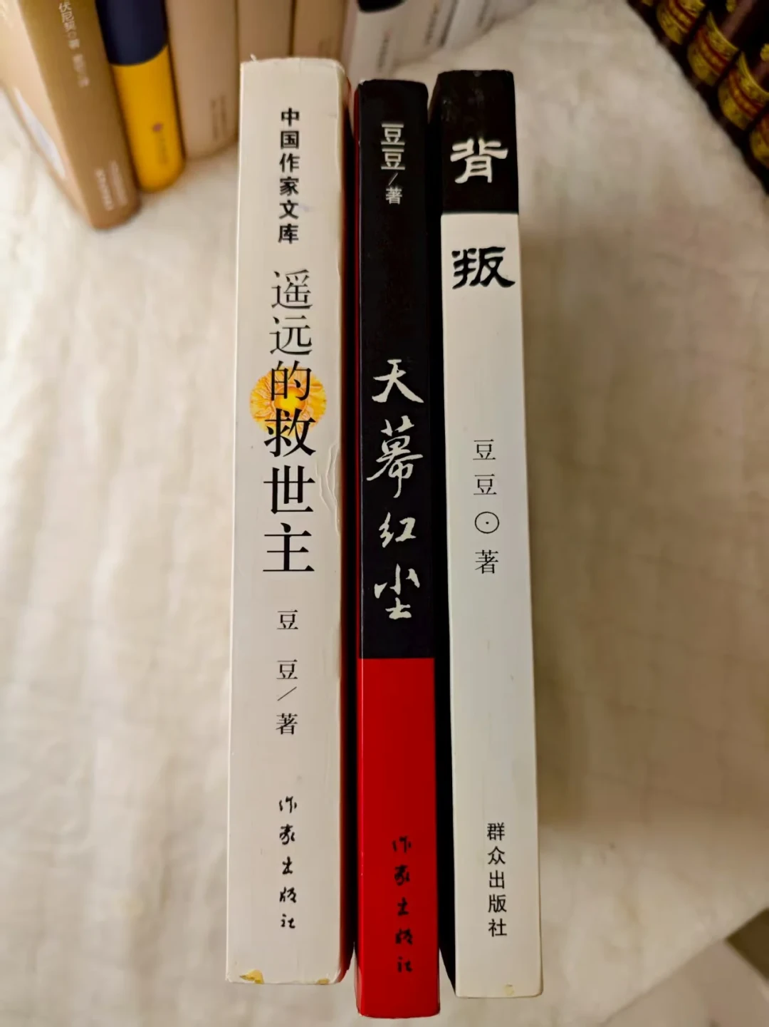 《天道》把《遥远的救世主》从4万册带飞到140万册:掏钱之前,先看清这3个版本的真相