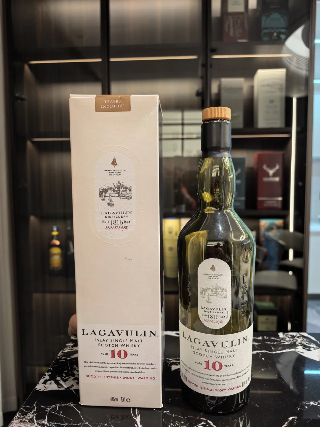 免税店250元的乐加维林10年,有人已开第三瓶,有人骂