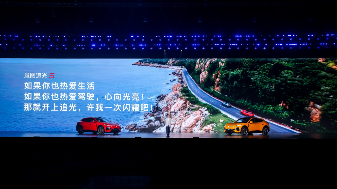 华为智驾下探到10.49万:“含华量”通胀时代,多花的钱到底在买什么
