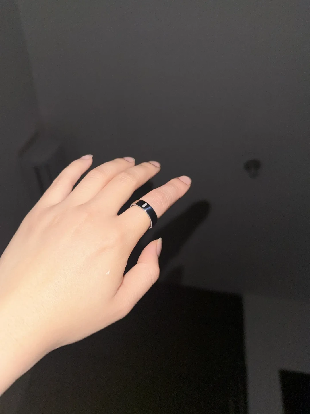 亚马逊海外购买Oura Ring 5,第一批人已经到手:有人6天签收,有人北京清关被退回,下单前先算清这四笔账