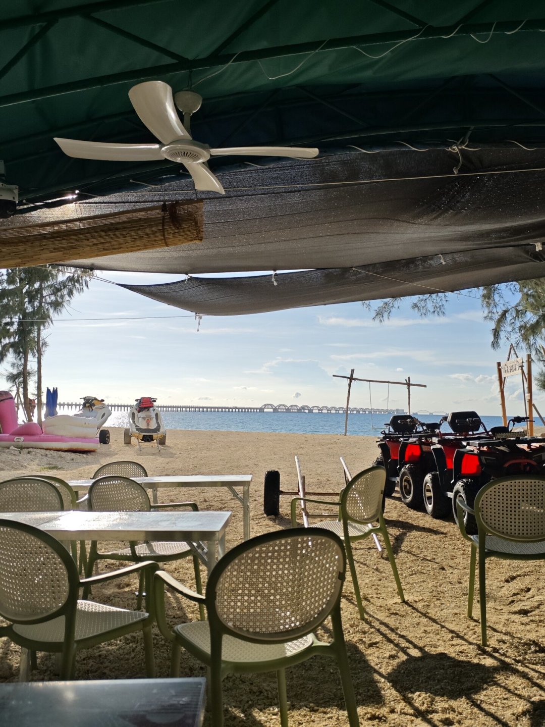 海岛旅居最怕的不是台风，而是“全线停航”：今夏的真实困岛案例，和给上岛人的三道防线