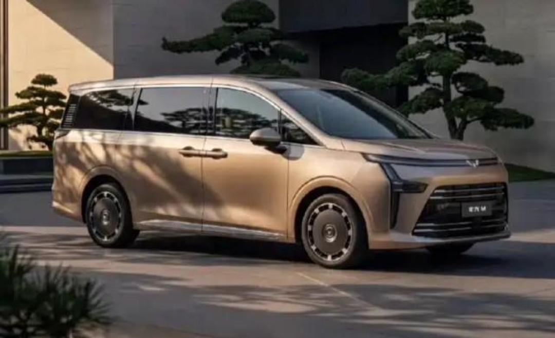 智界V9登顶、赛那被反超、GL8杀进22.99万:7月MPV榜大洗牌,20-40万家用车怎么选