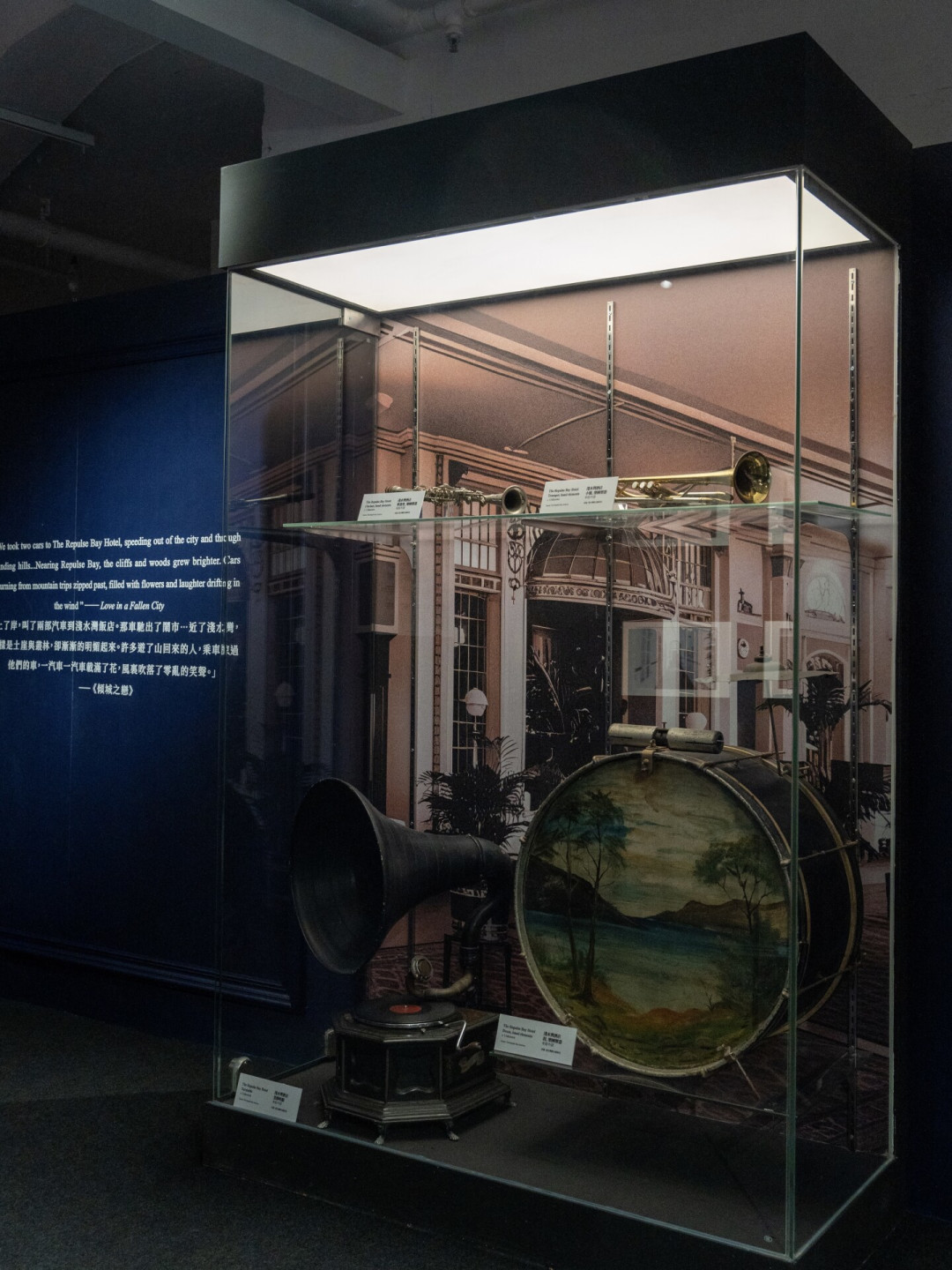 张爱玲浅水湾展3月就闭展了:现在去香港,真正值得预约的展只剩这一处