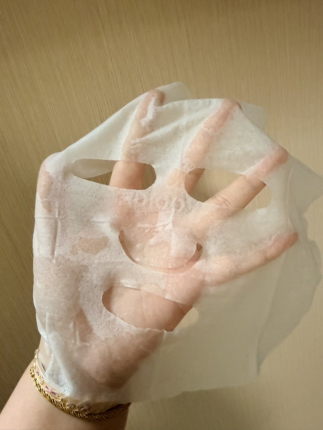 看见“械字号”仨字就放心买?敏感肌花几十块一片之前,先弄清这3个真相
