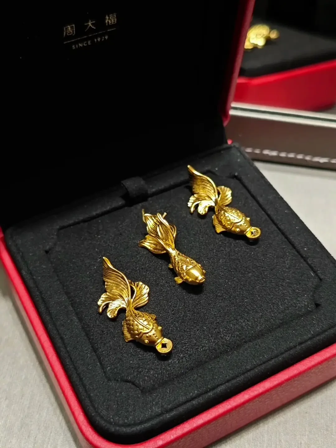 金价一夜跳水约100美元，等回调的人终于等到了：抄底前先看懂钱的流向