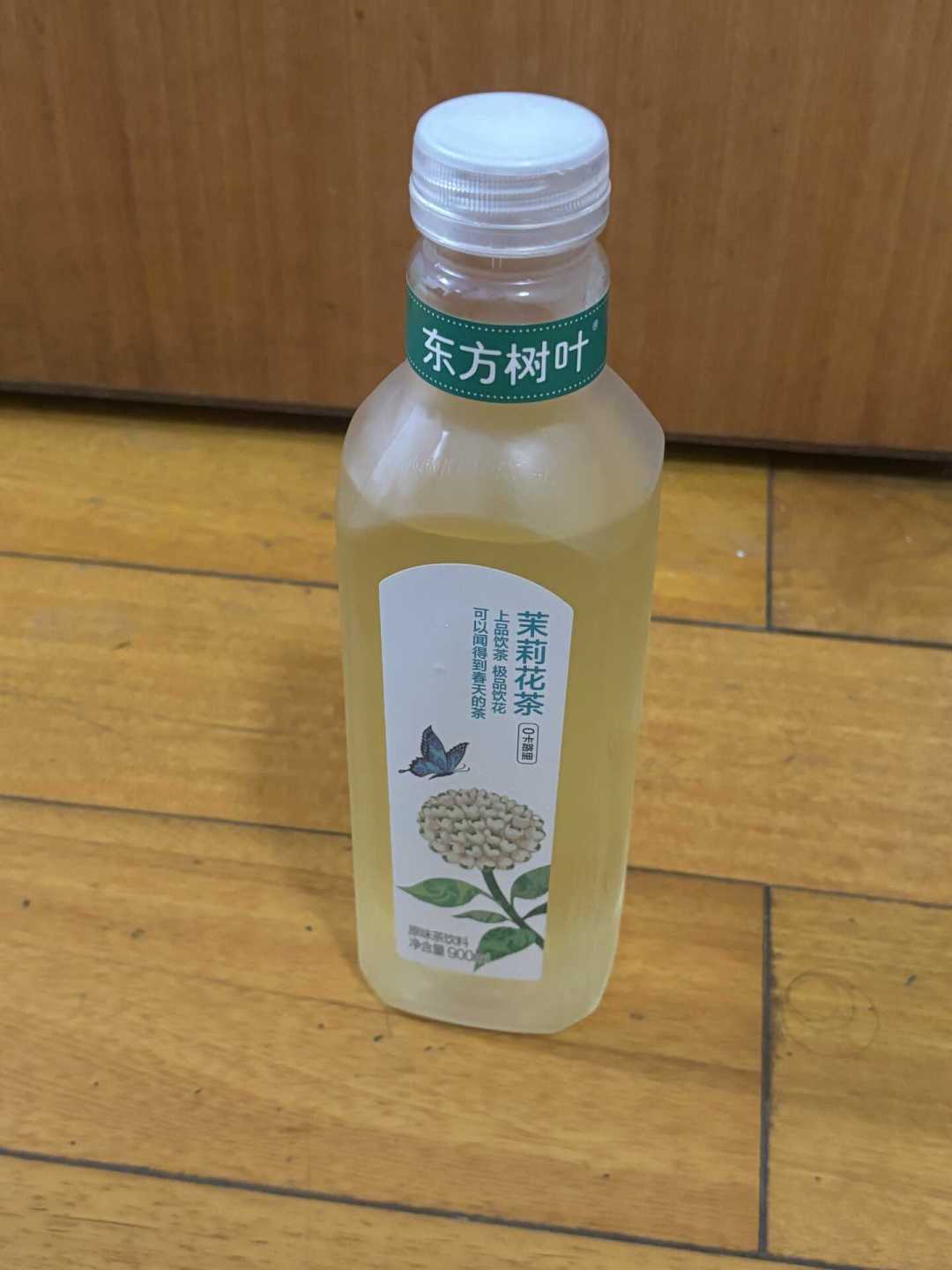 喝了凤凰栖梧睁眼到天亮:我把茶饮、瓶装茶、茶叶的咖啡因数据全整理了一遍,搞明白了“下午3点红线”