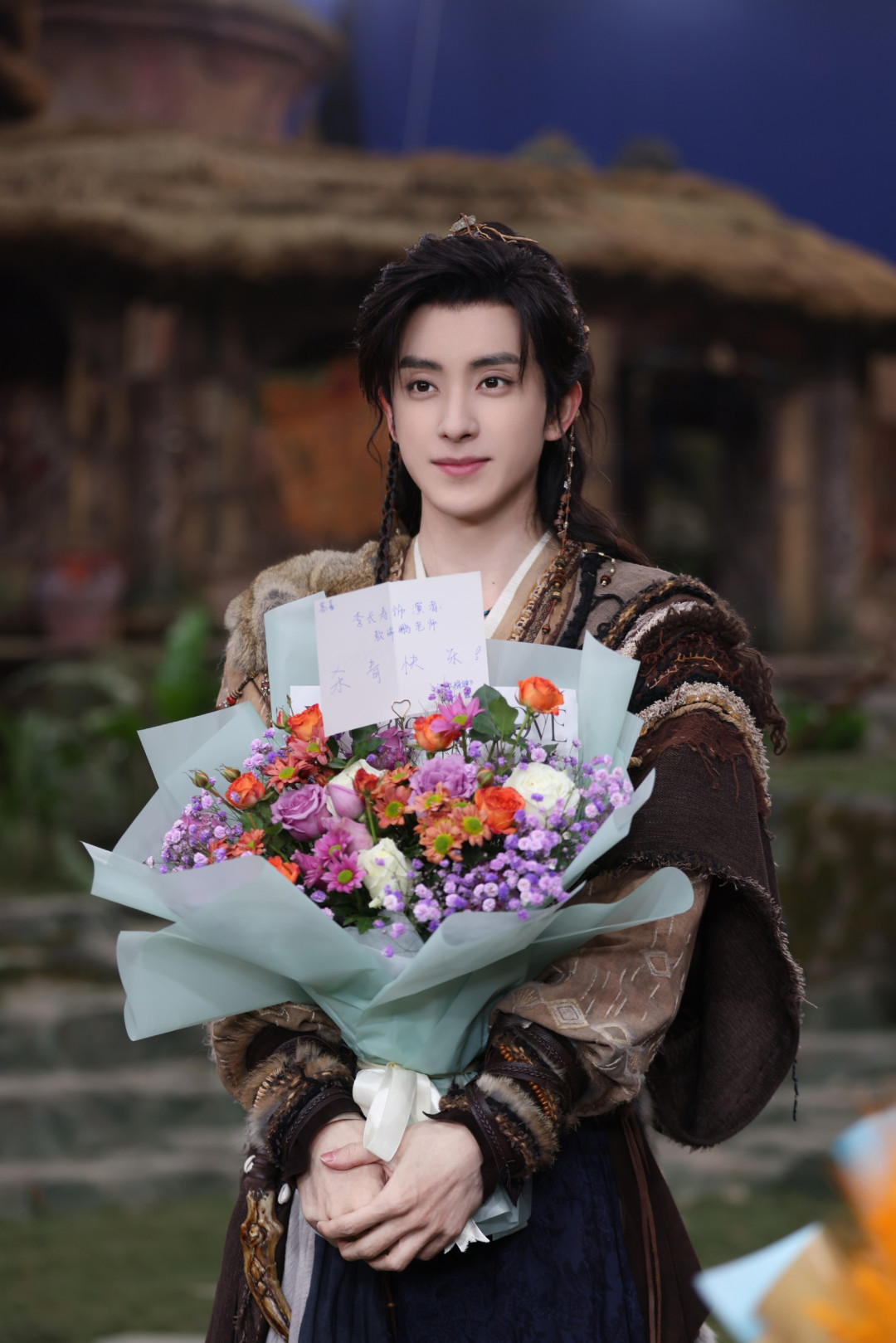 剧博押扑、白鹿包场：《师兄太稳健》今天中午开播，这部男频苟道剧值得追吗