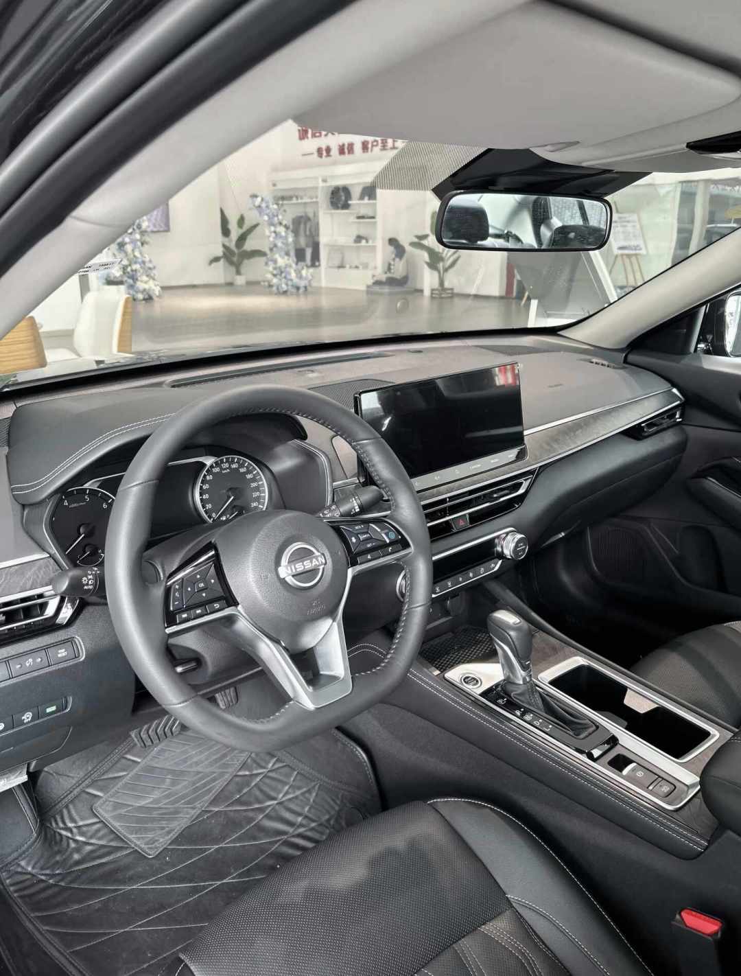 天籁10.38万、帕萨特11.3万起:8月刷屏的合资燃油车