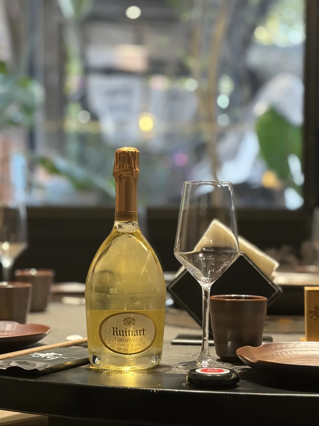 七夕买的香槟配什么吃？小龙虾是绝配，辣火锅要挑甜的，照着这张表点菜不浪费