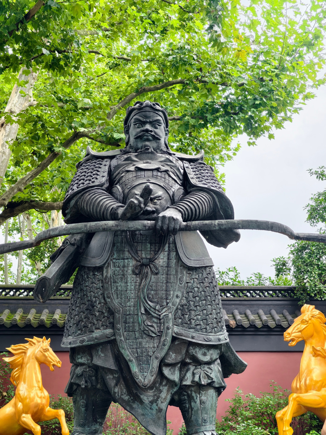 《太平年》获白玉兰最佳剧集后,《大明王朝1566》剧迷该不该补这部