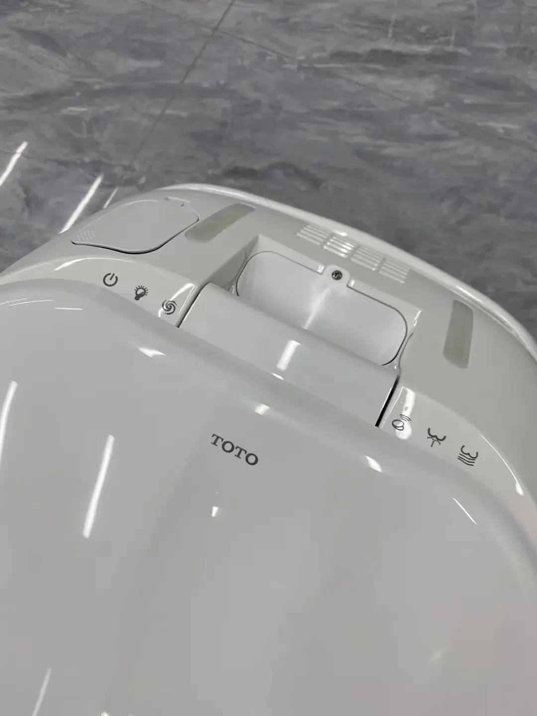 TOTO“工程款”马桶才一千多块,是正品尾货还是假货话术?下单前先看这5个辨认办法