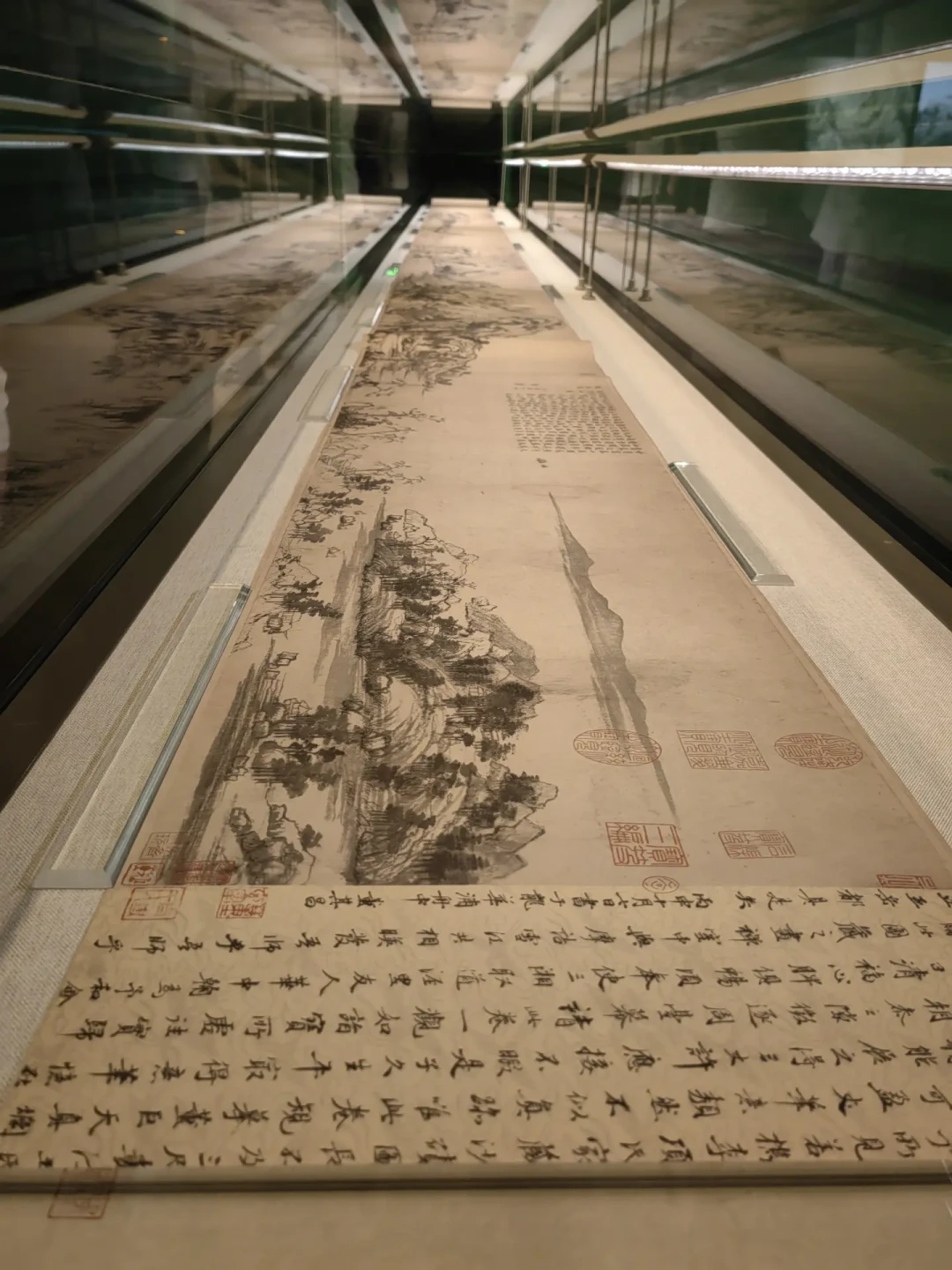 《天机·富春山居图》又被烂片梗带火了:但这幅画自己的660年,比任何剧本都狠