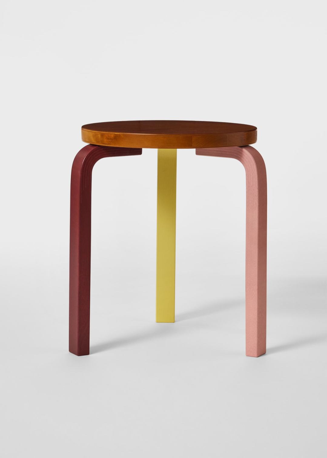 Paul Smith × Artek 联名限量凳出到第三代:三版一次补货,415美元追不追?