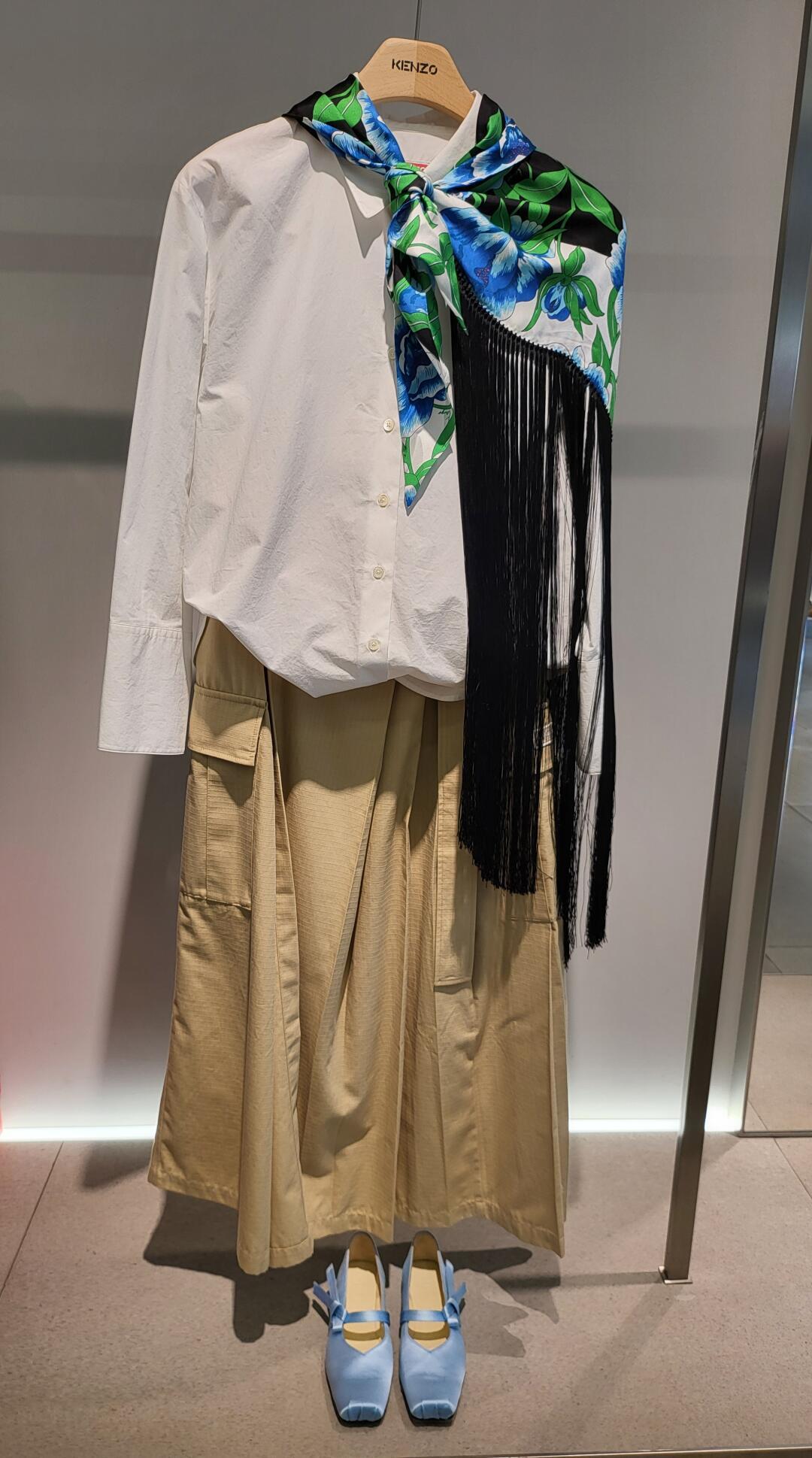KENZO 8月有点热闹：七夕限定刚进门店，新 Futura 联名已经上了奥莱货架