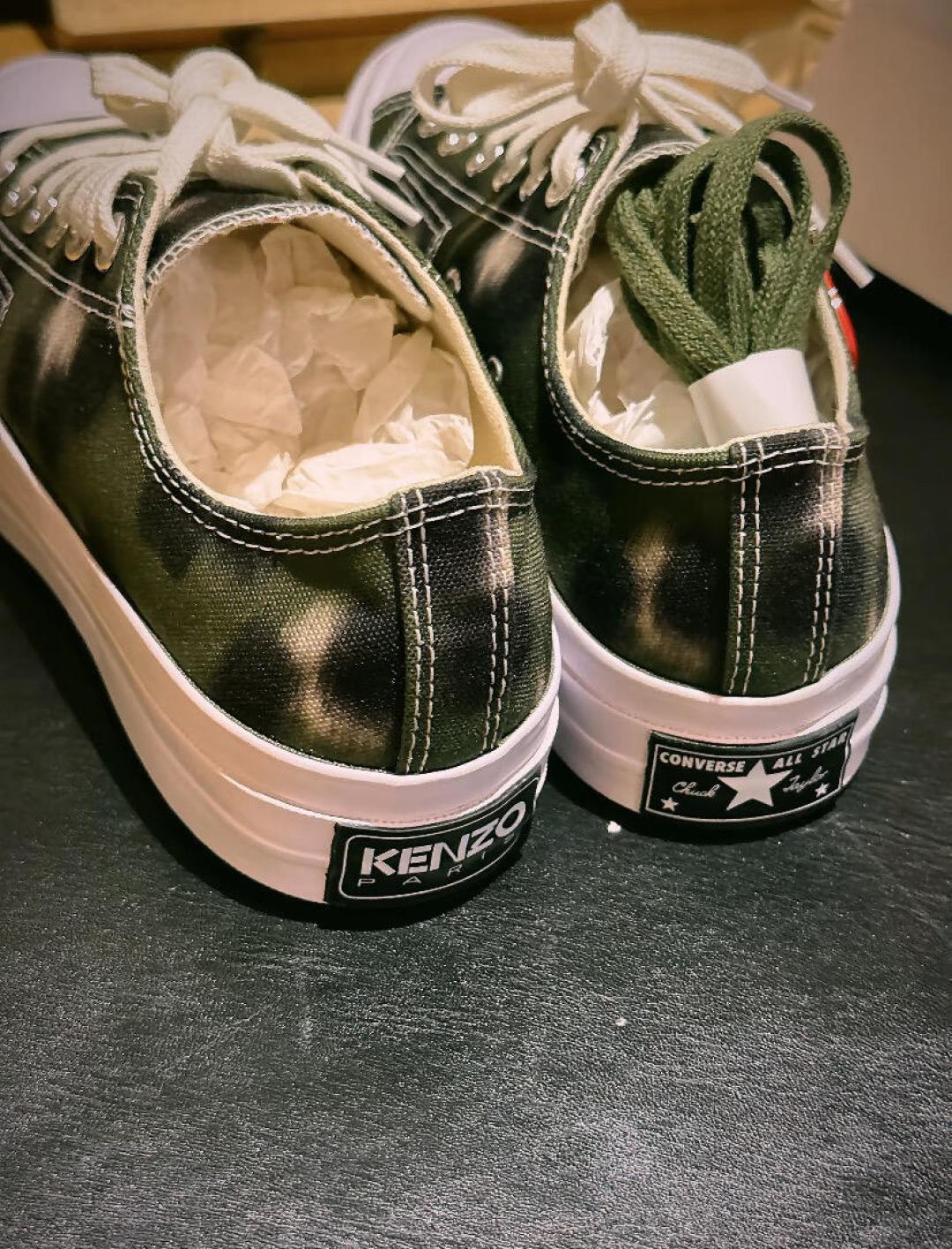 KENZO 8月有点热闹：七夕限定刚进门店，新 Futura 联名已经上了奥莱货架