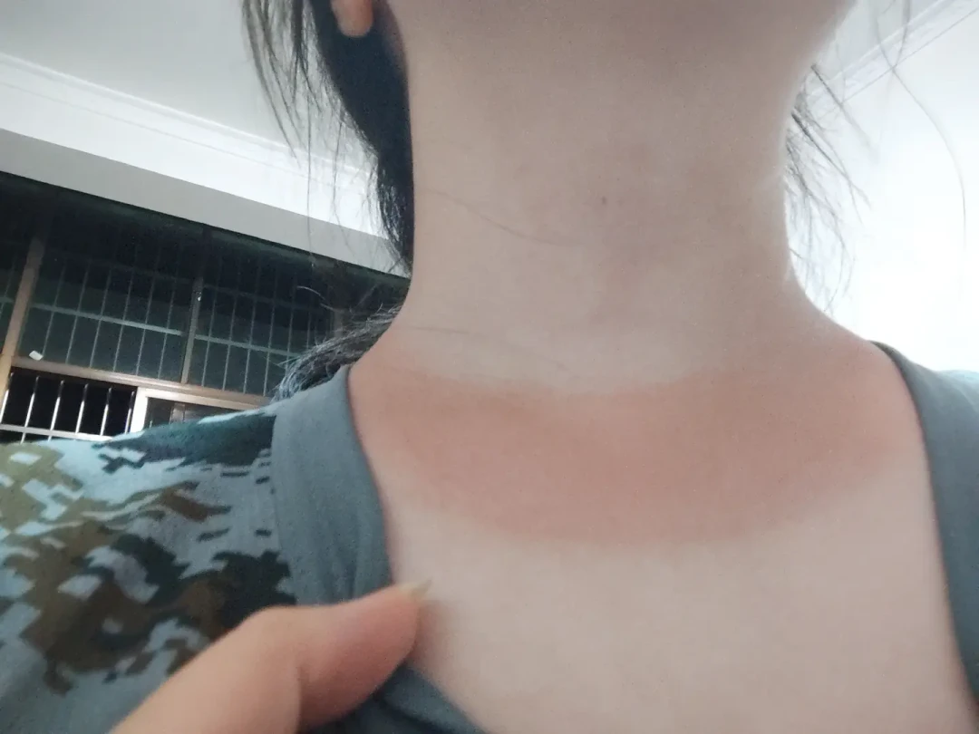 军训防晒帖一半是软广:帮你筛完几十篇,真正要紧的是这4条