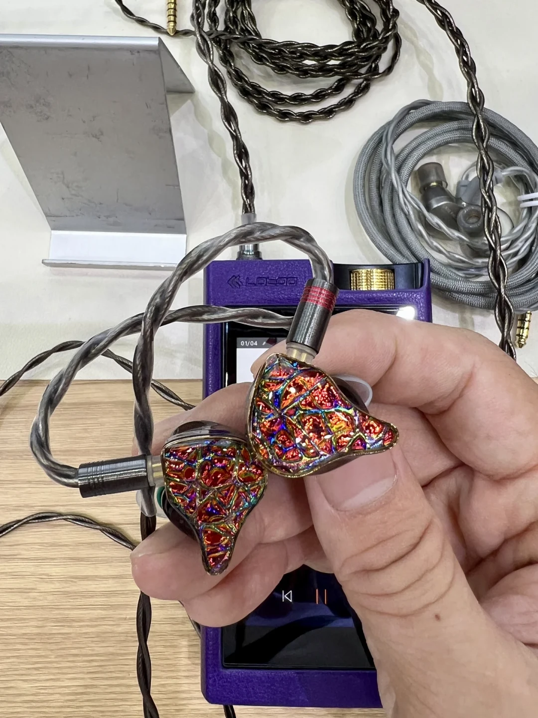 达音科在深圳展甩出三张牌:PRS6把MEMS塞进两千元档,双动圈渊口碑两极,等哪款