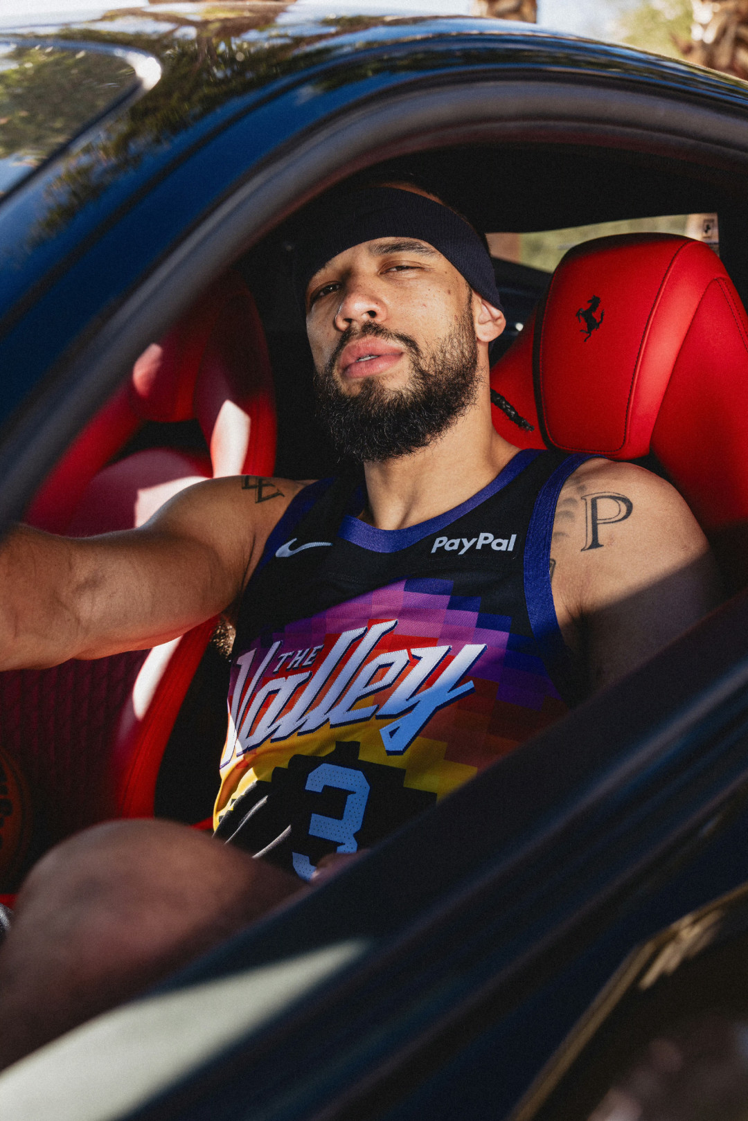 一家经纪公司承包了半个NBA休赛期：Klutch Sports的2026夏天总账