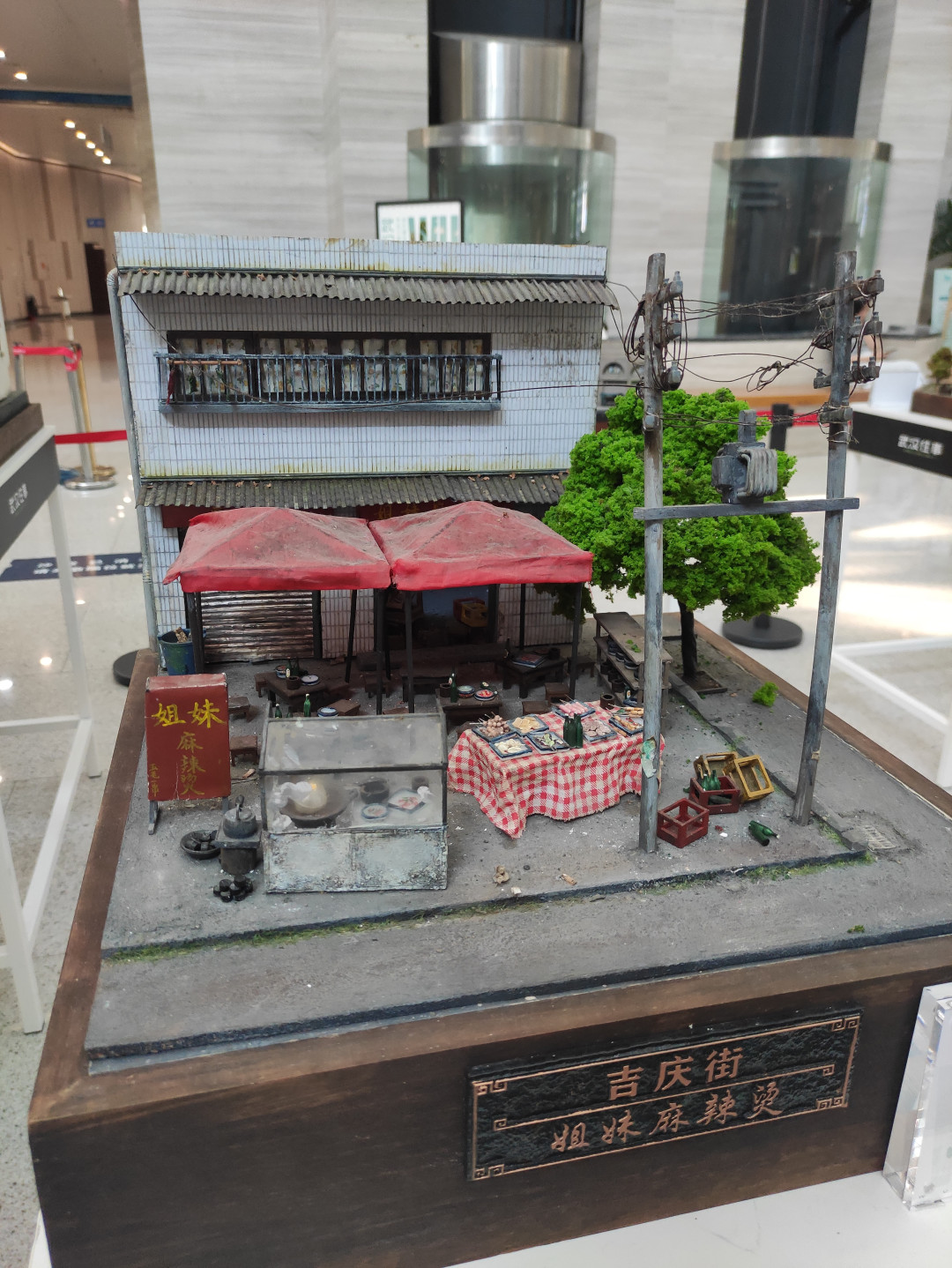从39元的套件到7000元的定制：把“老房子”做成微缩之前，先看这三条花钱路线