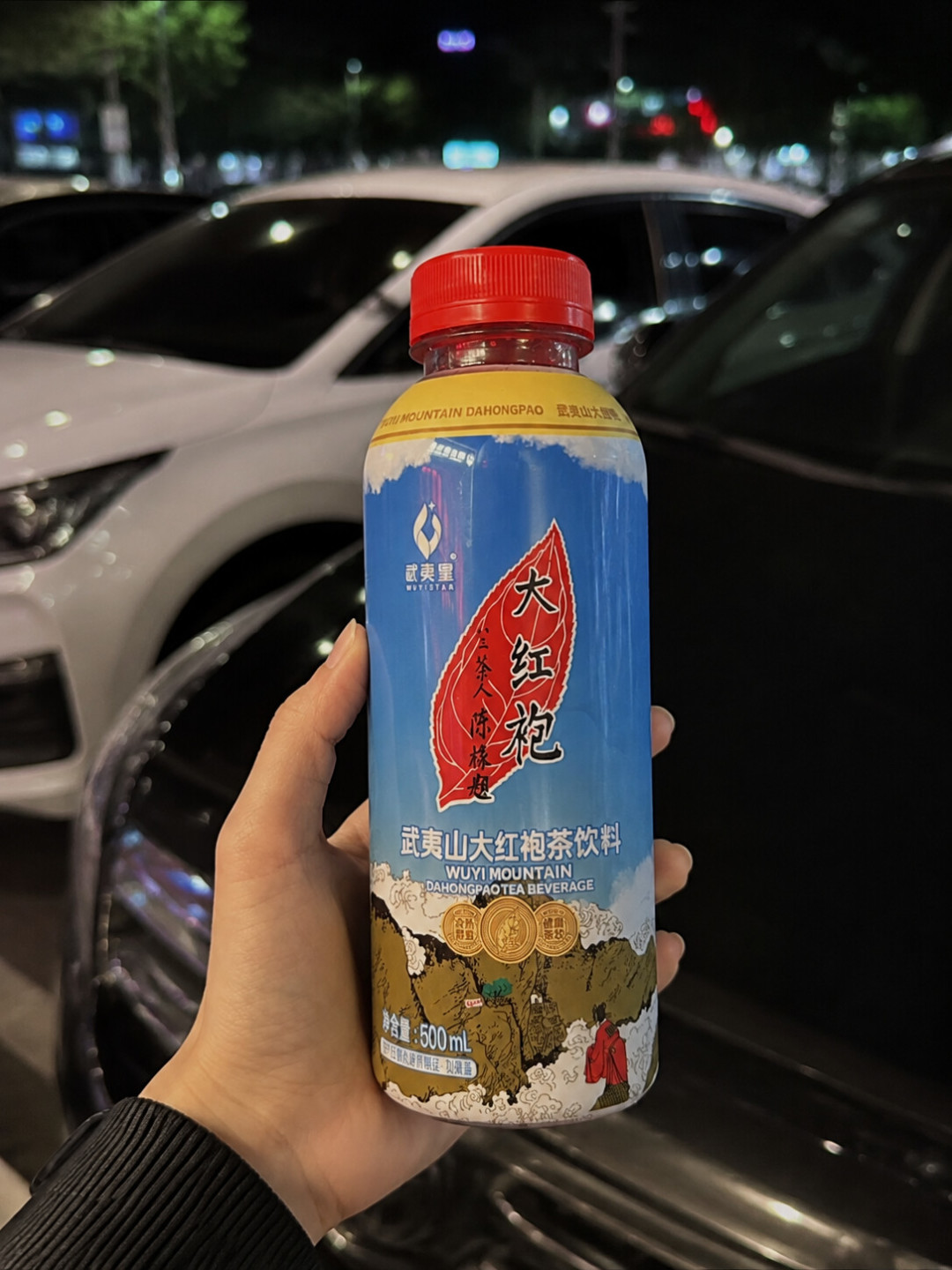 武夷星大蓝瓶好评刷屏，但大多带着活动滤镜？扒了三个平台，看这瓶5.9元大红袍的真相