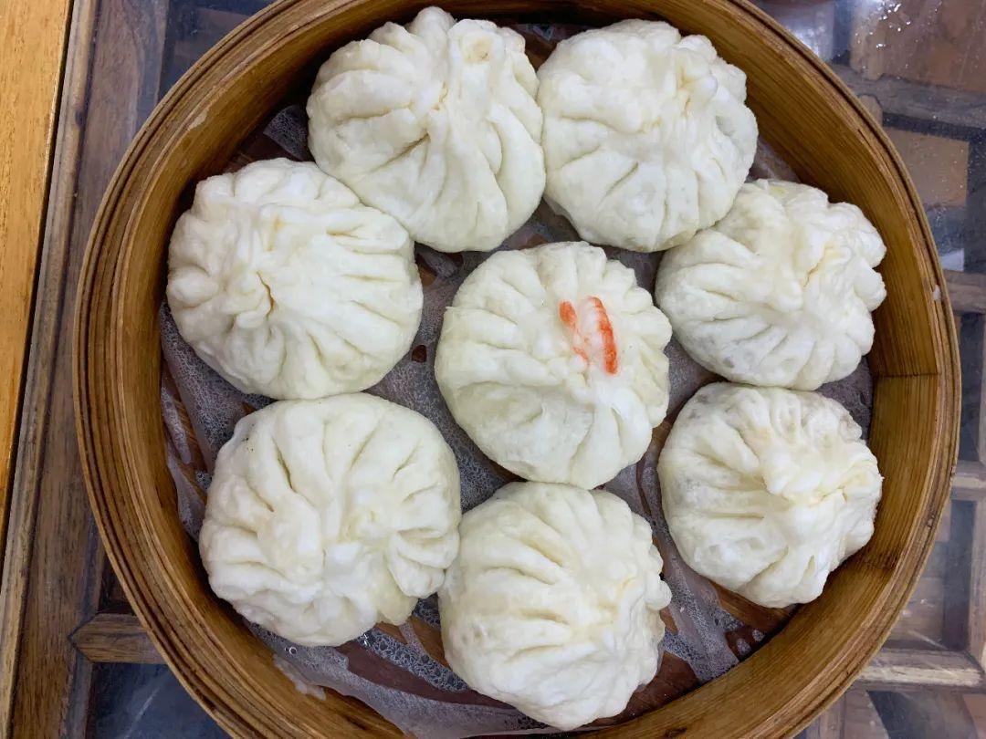 包子16元一个,本地人却不去:吃狗不理之前,先算明白这笔账