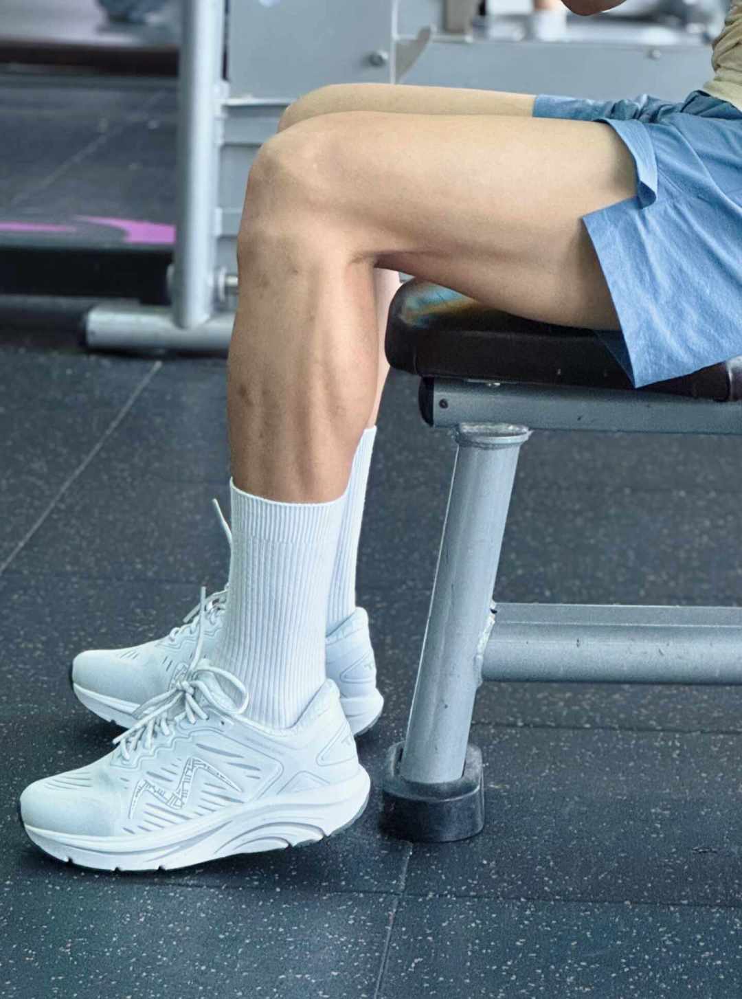 摇摇鞋火成一团,