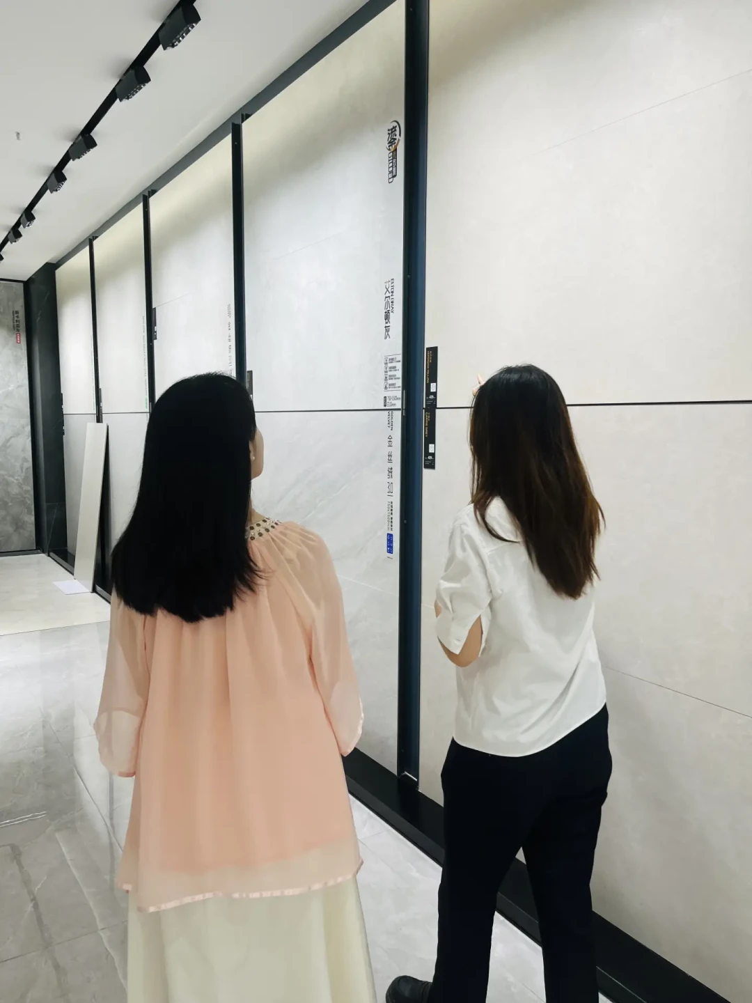 蒙娜丽莎微笑节还剩9天:全网扒出来的成交价,交定金前先看完这篇