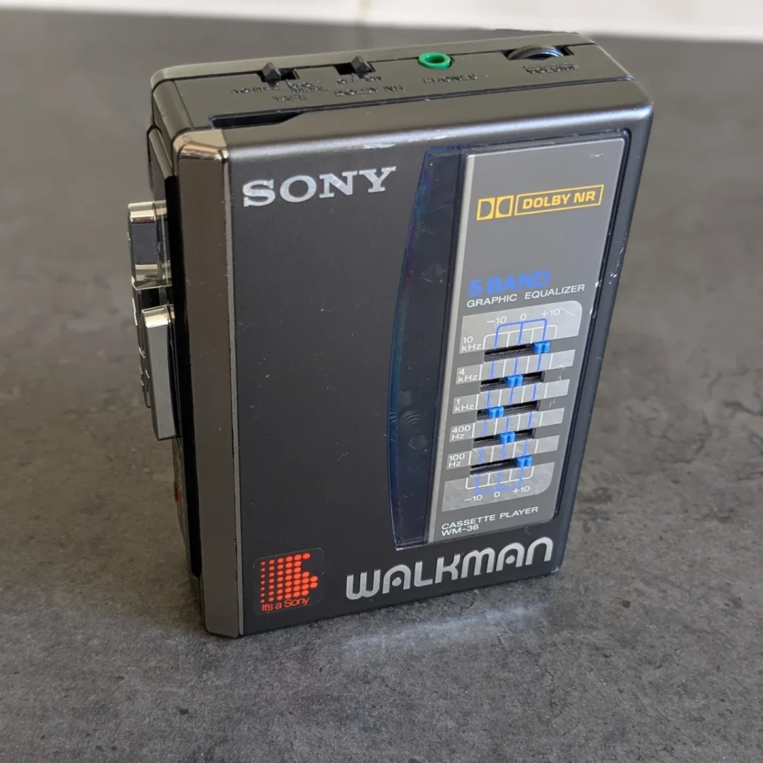 磁带Walkman翻红了,但先别急着下单:翻遍全网177条内容,我把坑和路都理清了