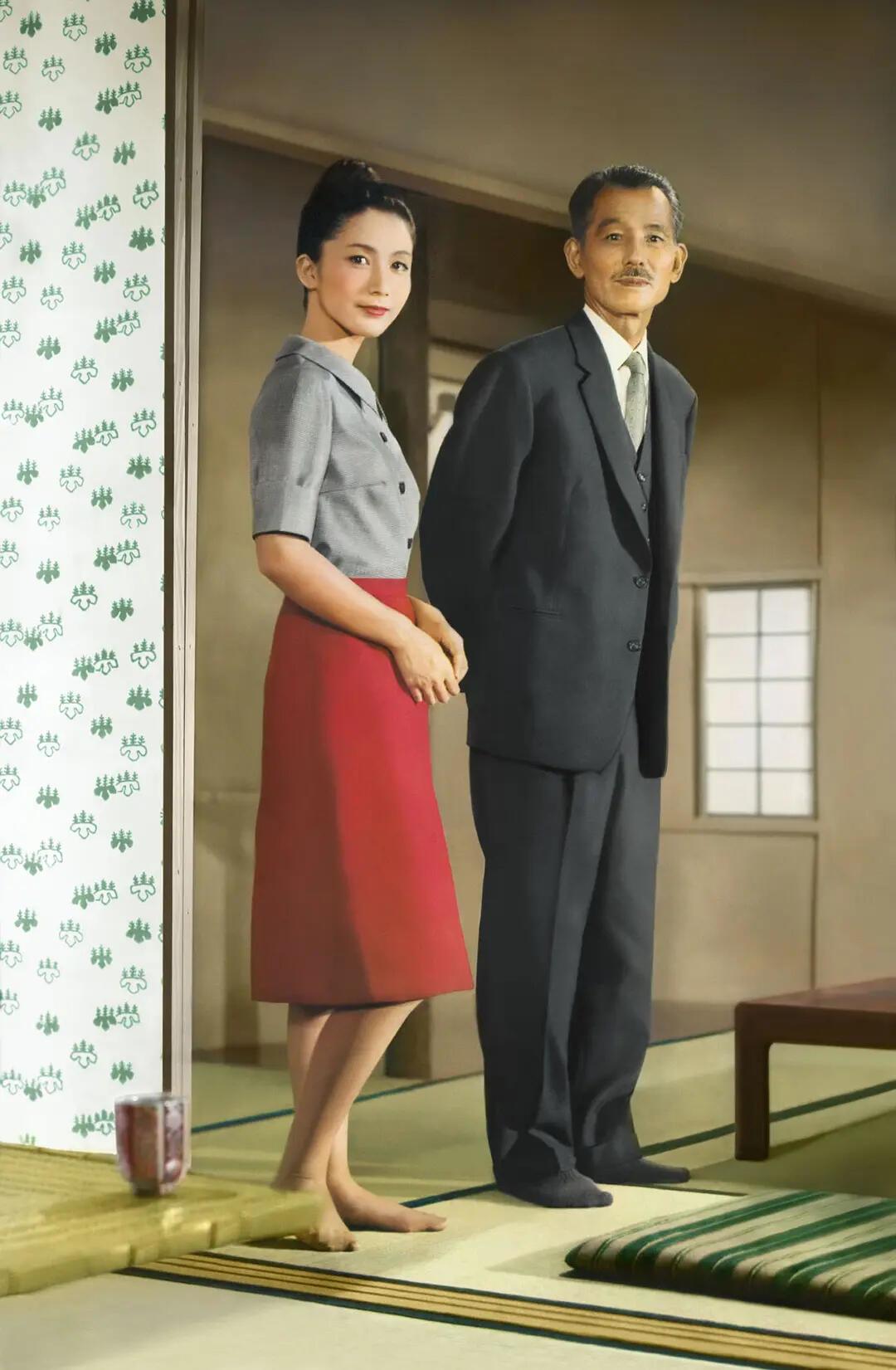 别硬啃《东京物语》:给怕闷党的三条小津安二郎补片路线