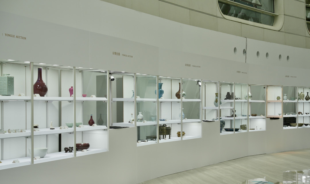 梵克雅宝“二十花”落槌10.5万,专柜公价16万+:我把永樂春拍的品牌珠宝落槌价扒了一遍,拍卖到底值不值得入?