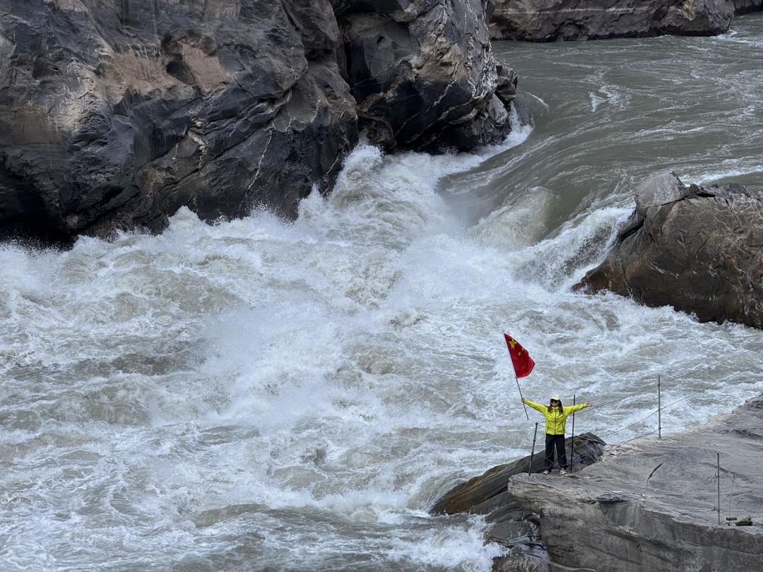 一个月两次落石一次山洪,雨季的虎跳峡高路还值得去吗?