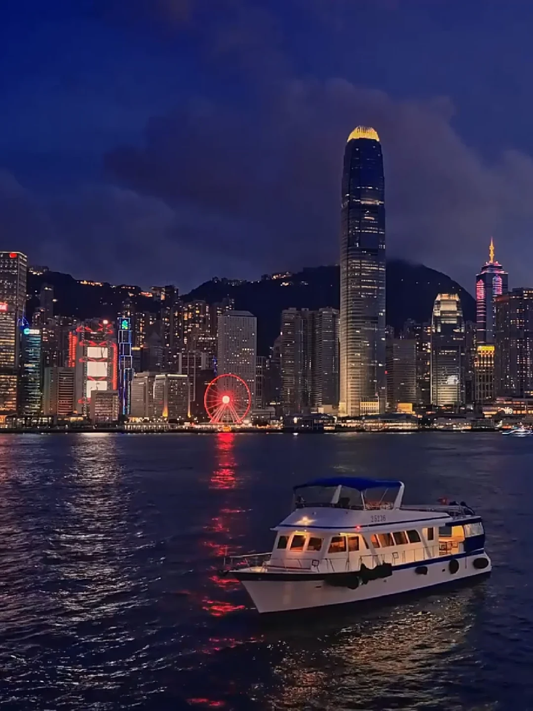 汪苏泷回流票即将开抢,9月启德连开三场:第一次去香港看演唱会,住哪、怎么走、怎么省