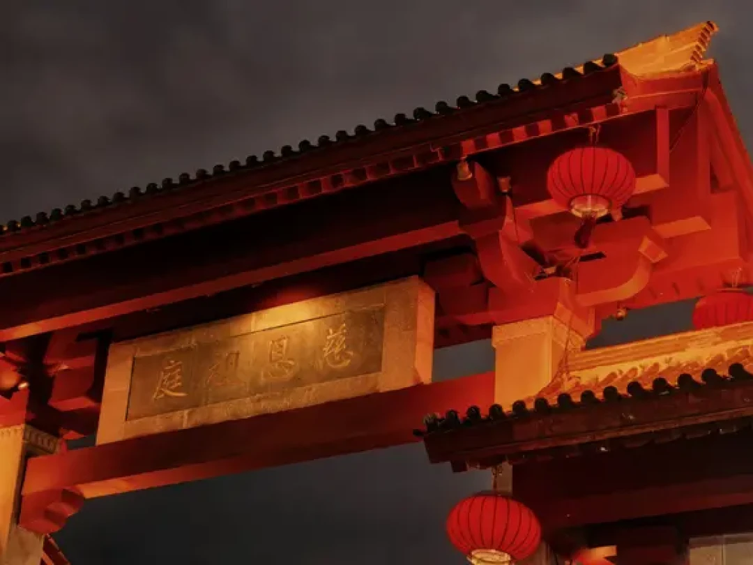 七夕夜大唐不夜城人爆了:去之前先看这3个坑和8月演出表