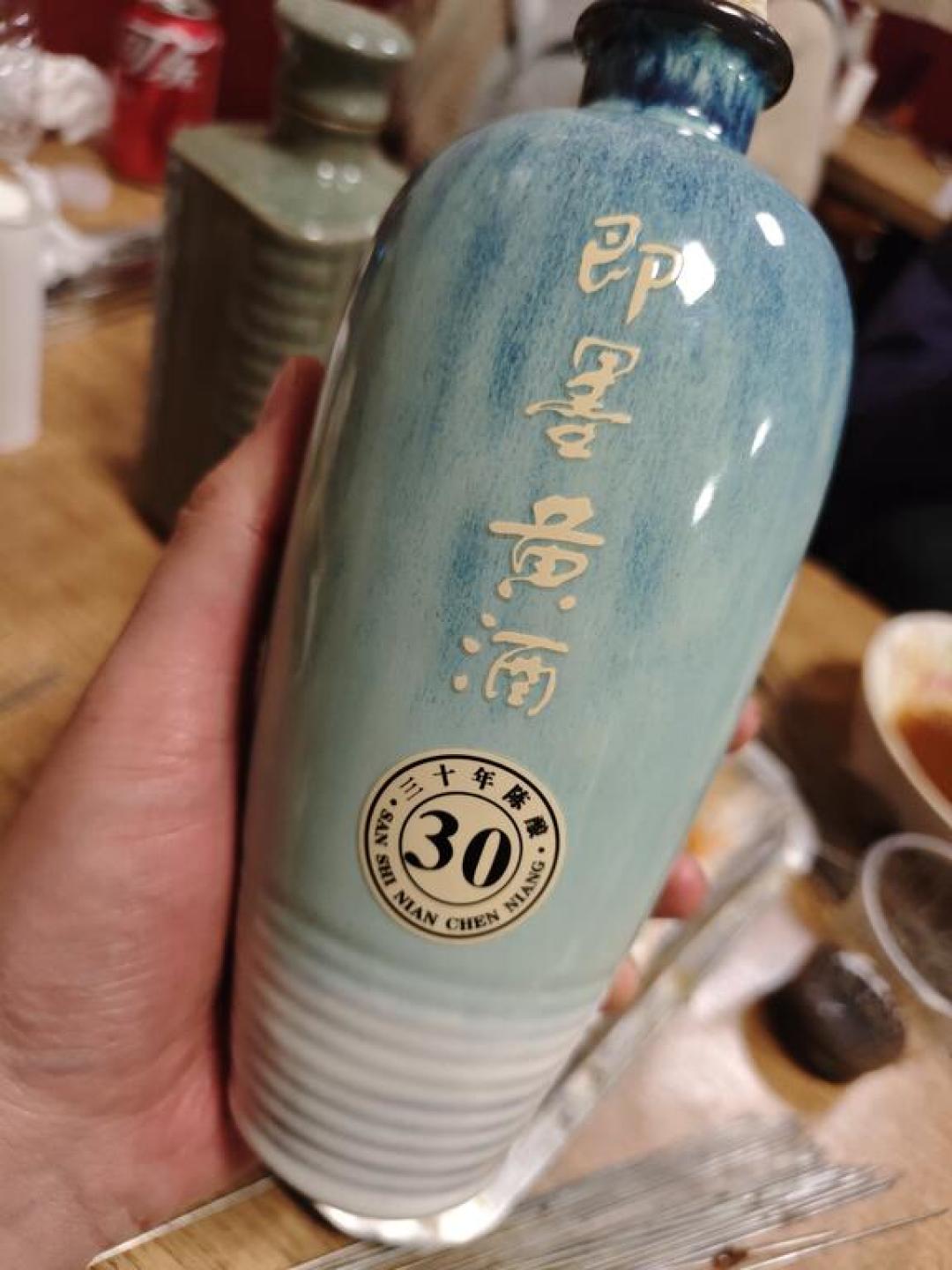 过期30年的即墨老酒还能喝?B站11万人吵完,家里老酒的判断规则我一次说清