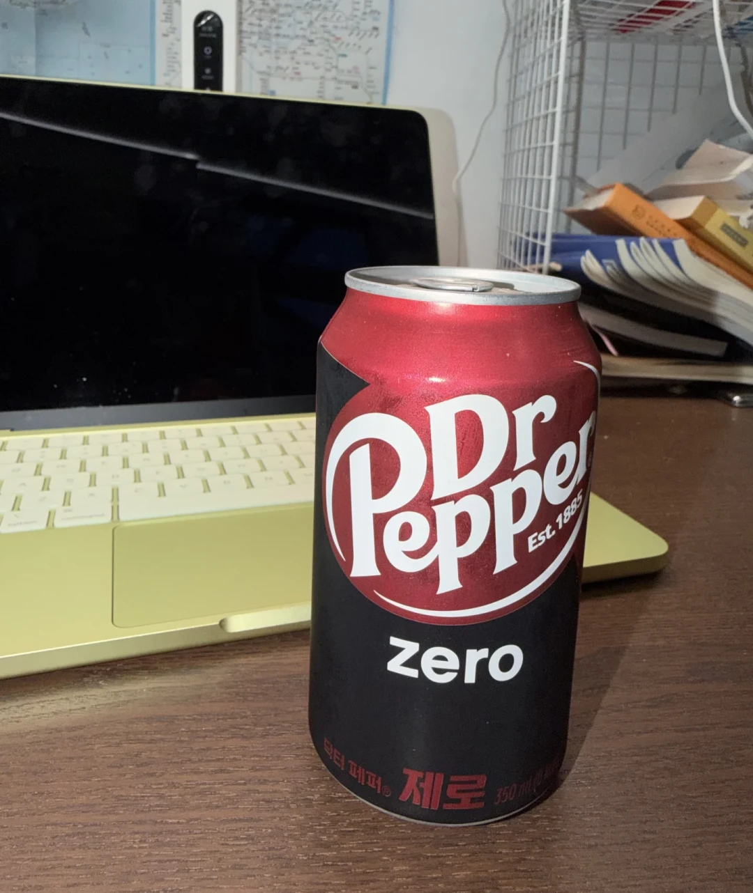 想第一次试试助手同款的 Dr Pepper(胡椒博士)?先别交