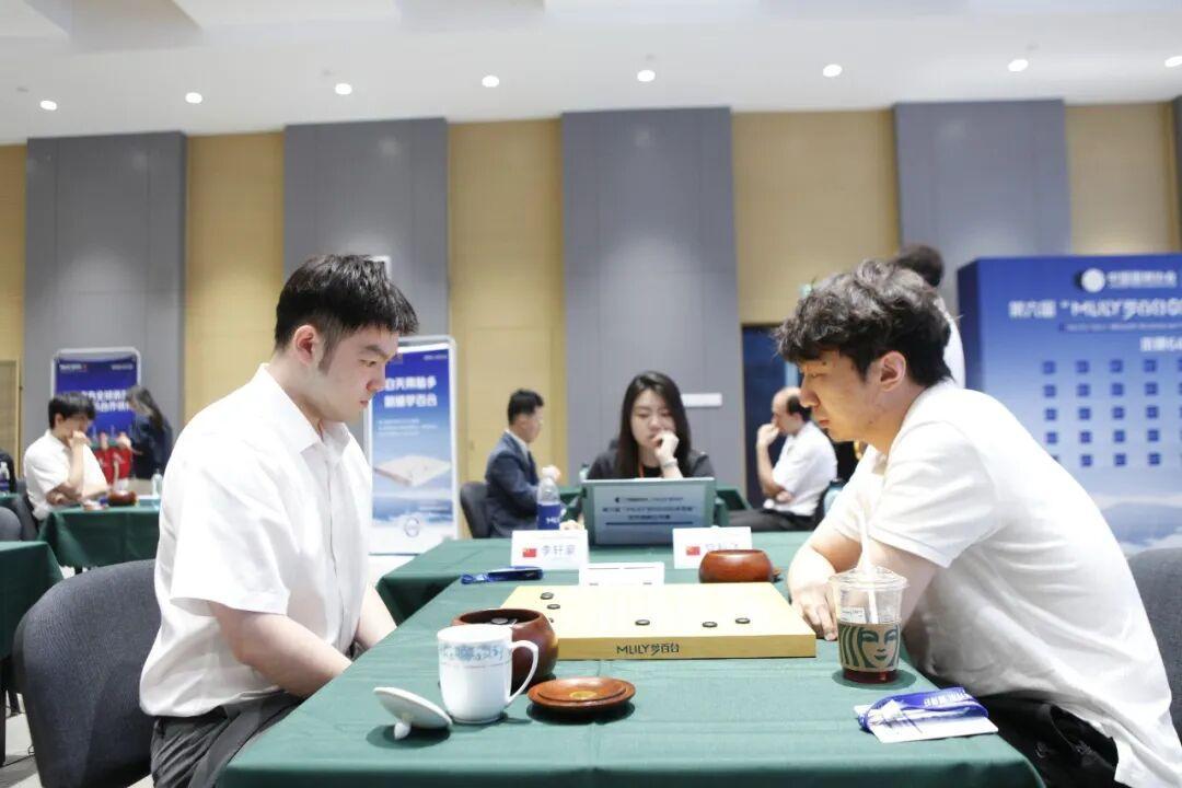 梦百合杯再现“七围一”:前六次全是中国棋手夺冠,申真谞冲九冠先过丁浩