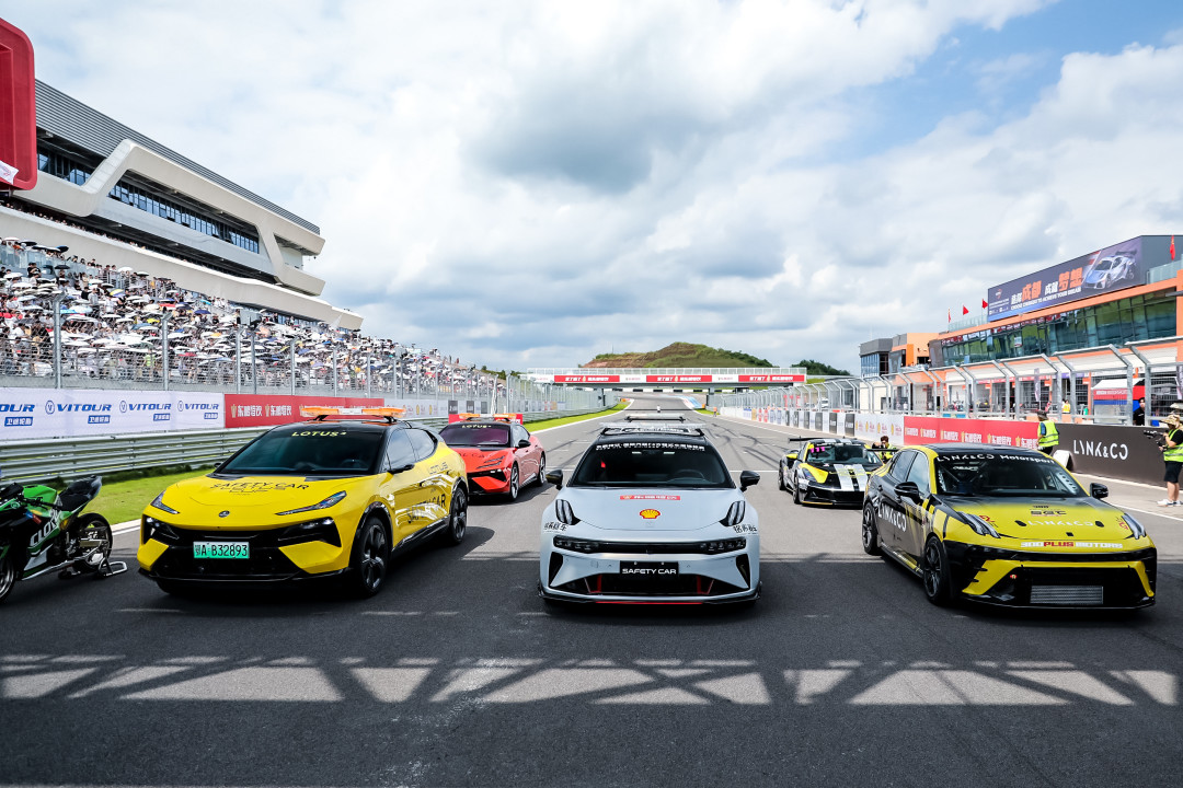F4成都站观赛决策指南:包厢是不是智商税、亲子营值不值,买票前把这篇看完