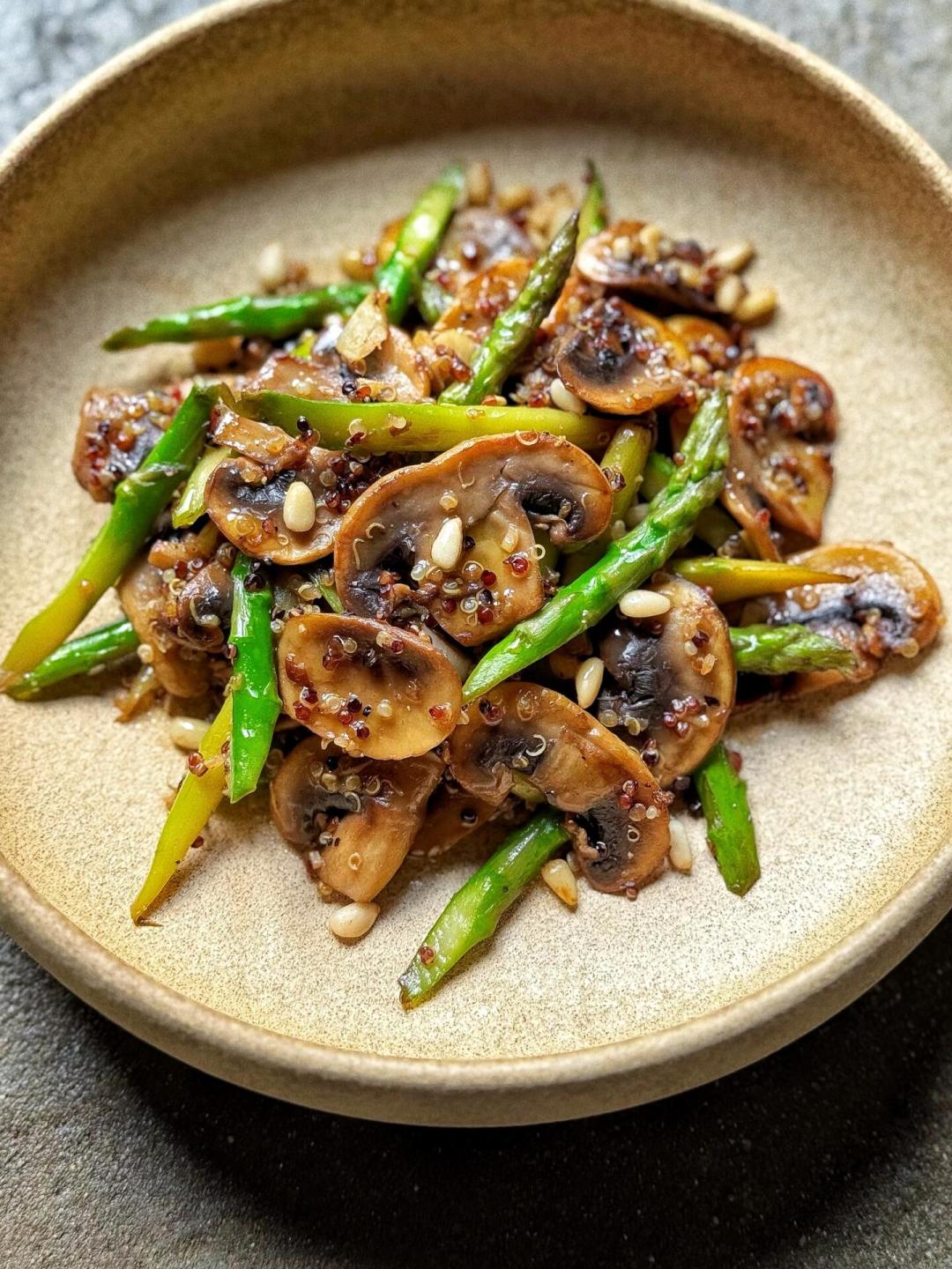 追踪近4000人的研究实锤:最靠谱的抗衰饮食一天不到10块钱,NMN没上榜