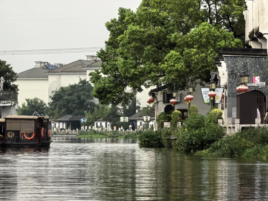 《一起同过窗》开播十周年,湖州迎来朝圣热:取景地打卡路线、花费和避坑点都整理好了